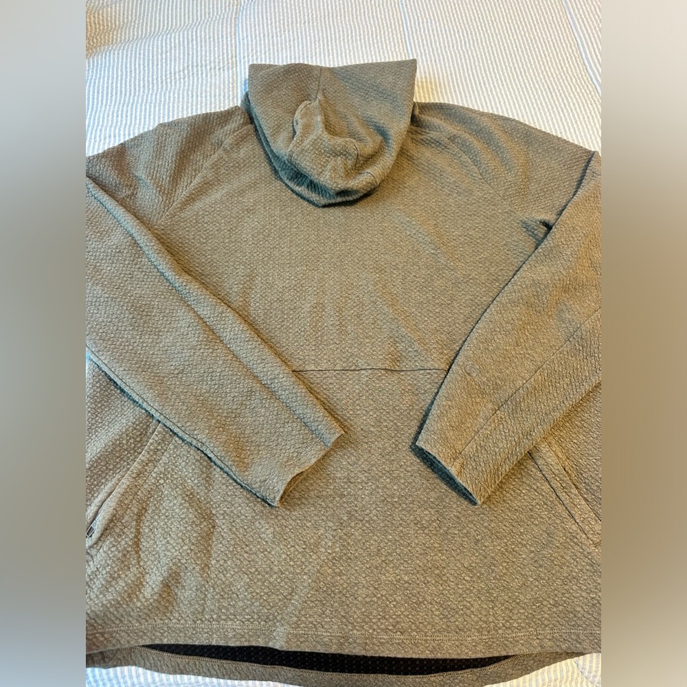 Men Lululemon Sweater